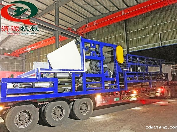 今日深夜发货潍坊寿光客户的洗砂废水带式压滤机